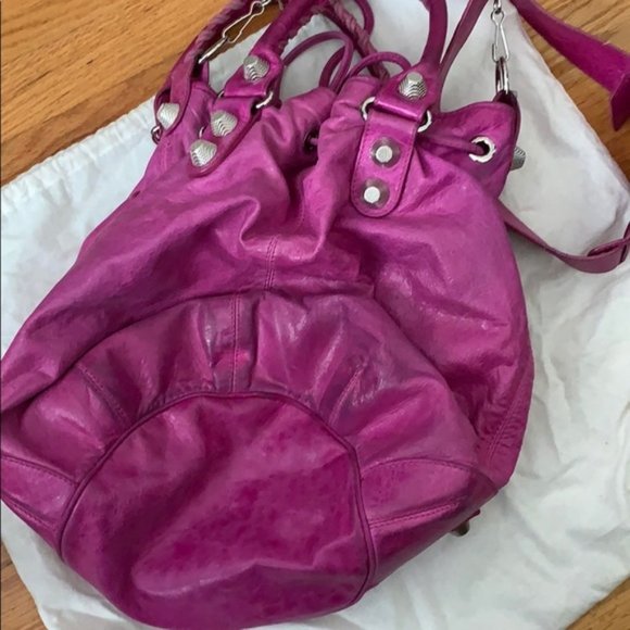 BALENCIAGA [magenta pink pompon large bucket bag] - Picture 4 of 8